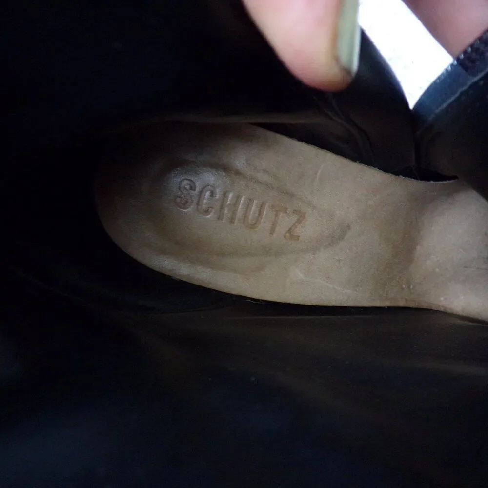 Schutz Black leather ankle boots 40